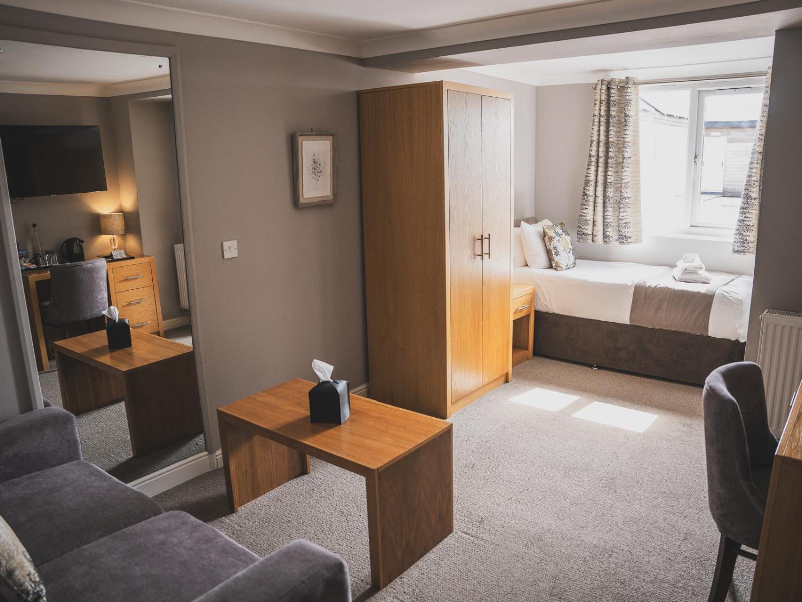 ホテル クロスウェイズ ウェルズ エクステリア 写真 A room at the hotel